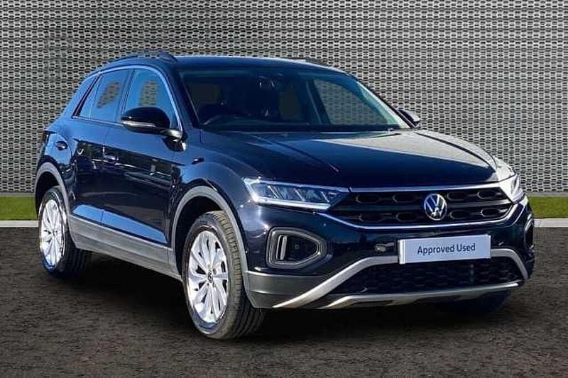Used 2024 VW T-Roc SUV | £20,386 (Good price) - Image 1/4