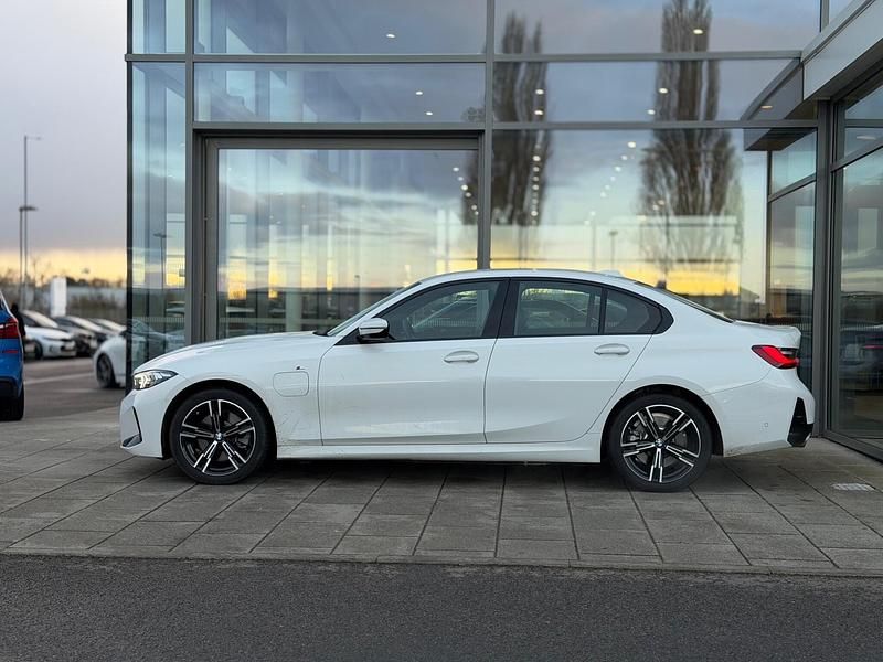 Used BMW 330e M Sport 288 HP (211 kW) 2025 White