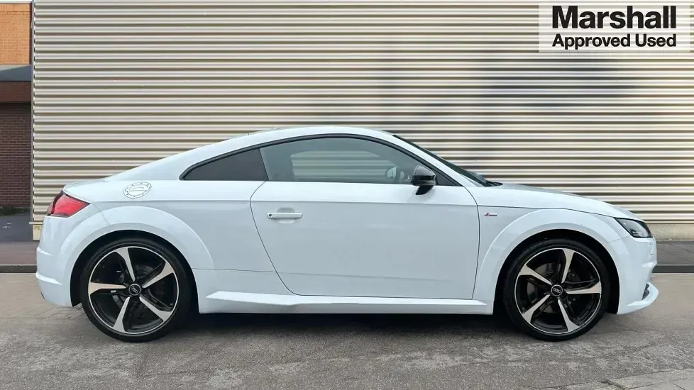Used Audi TT Black Edition 184 HP (135 kW) 2017 White Coupe