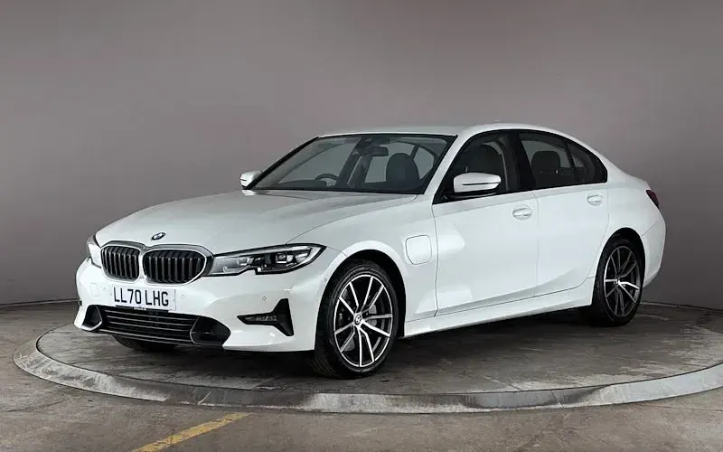 Used BMW 330e Sport Line 292 HP (214 kW) 2020 Sedan