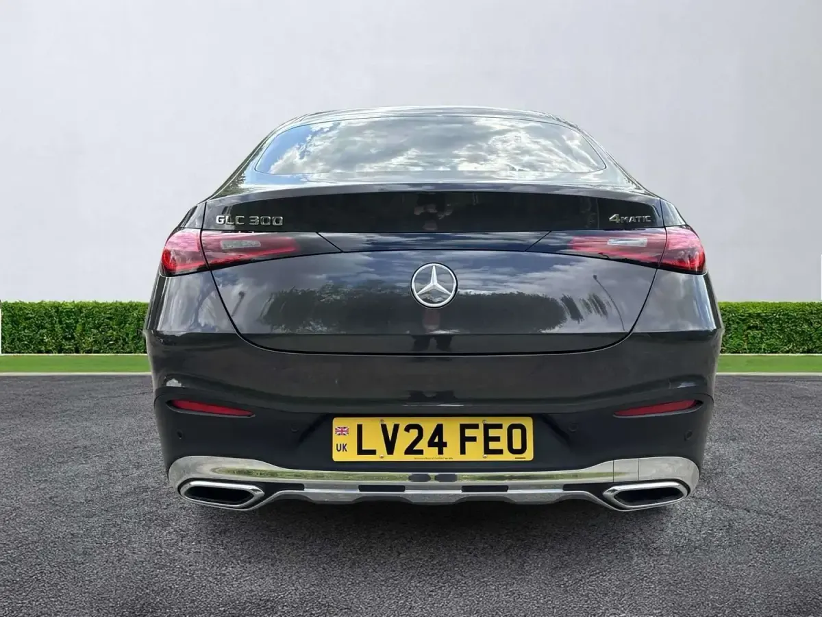Usado Mercedes GLC300e AMG line 2024 Cinzento Coupé