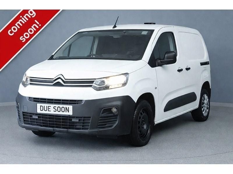 Used Citroën Berlingo 100 HP (73 kW) 2022 White MPV