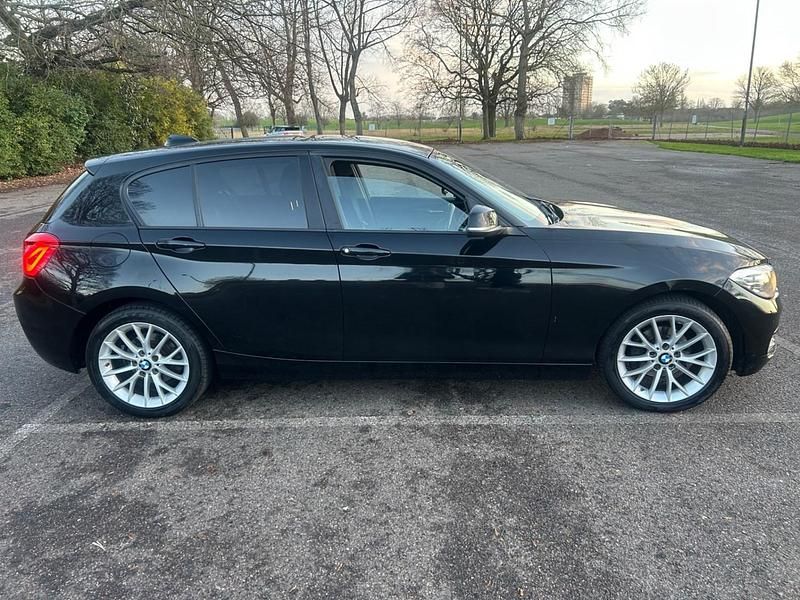Used BMW 118 Sport Line 2018 Black Hatchback