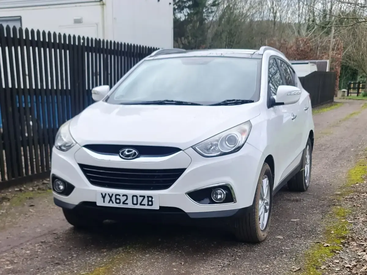 Used Hyundai ix35 Premium 115 HP (84 kW) 2012 White SUV