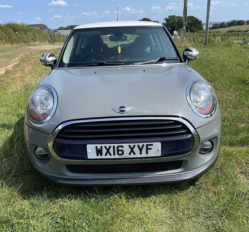 Grey Used 2016 Mini Cooper Hatch Hatchback | £6,750 (Super price) - Image 1/4