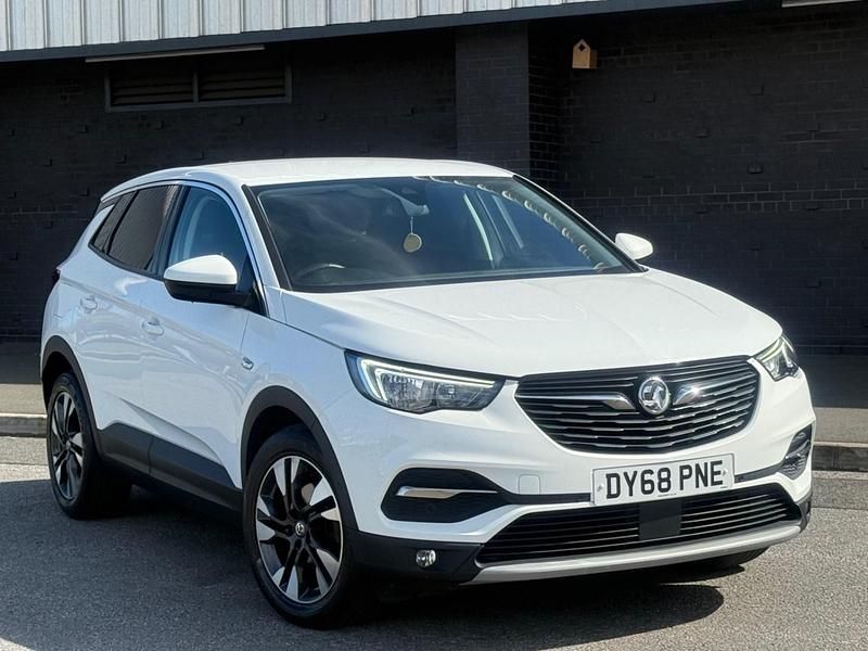Used Vauxhall Grandland X Sport 2018 White SUV