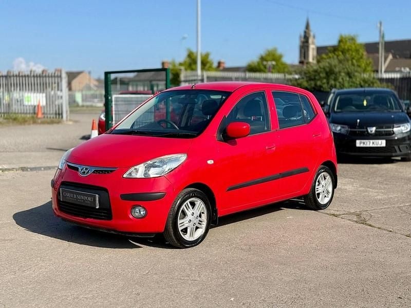 Used Hyundai i10 Comfort 78 HP (57 kW) 2009 Red Hatchback