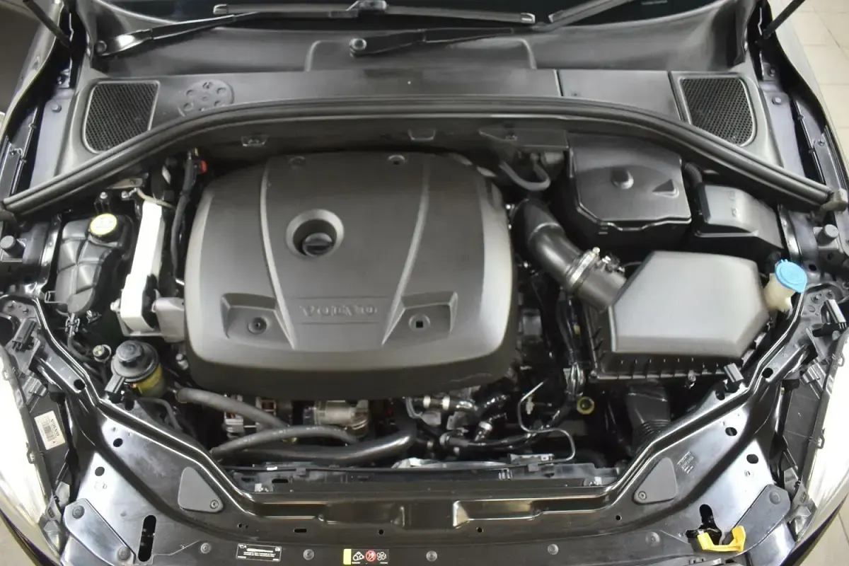 Used Volvo XC60 SE Lux 245 HP (180 kW) 2026 Black SUV