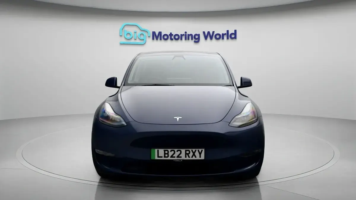 Used Tesla Model Y Long Range AWD 378 kW (514 HP) 2022 Blue SUV