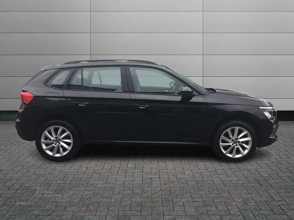 Used Skoda Kamiq SE 85 HP (62 kW) 2025 Black magic pearl effect SUV