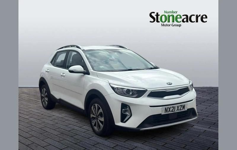 White Used 2021 Kia Stonic 2 SUV | £9,795 (Good price) - Image 1/4