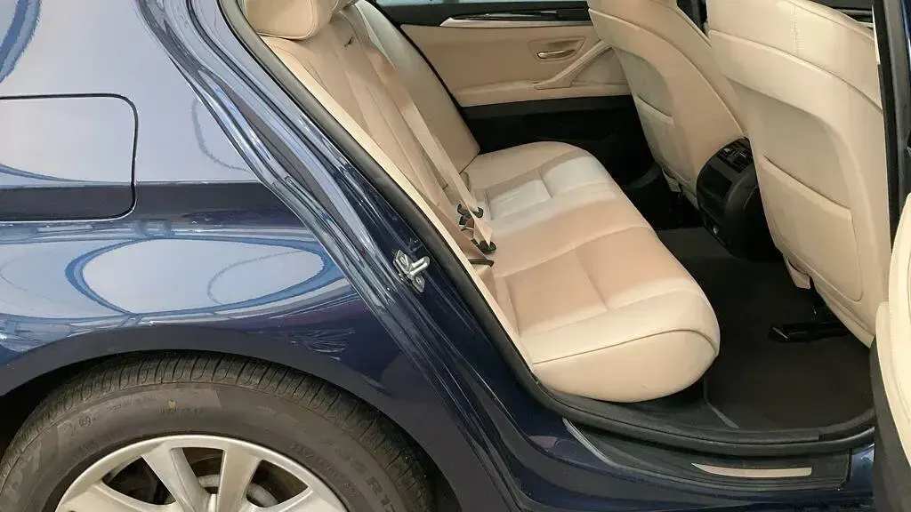 Used BMW 520 Impressive 2011 Blue Sedan