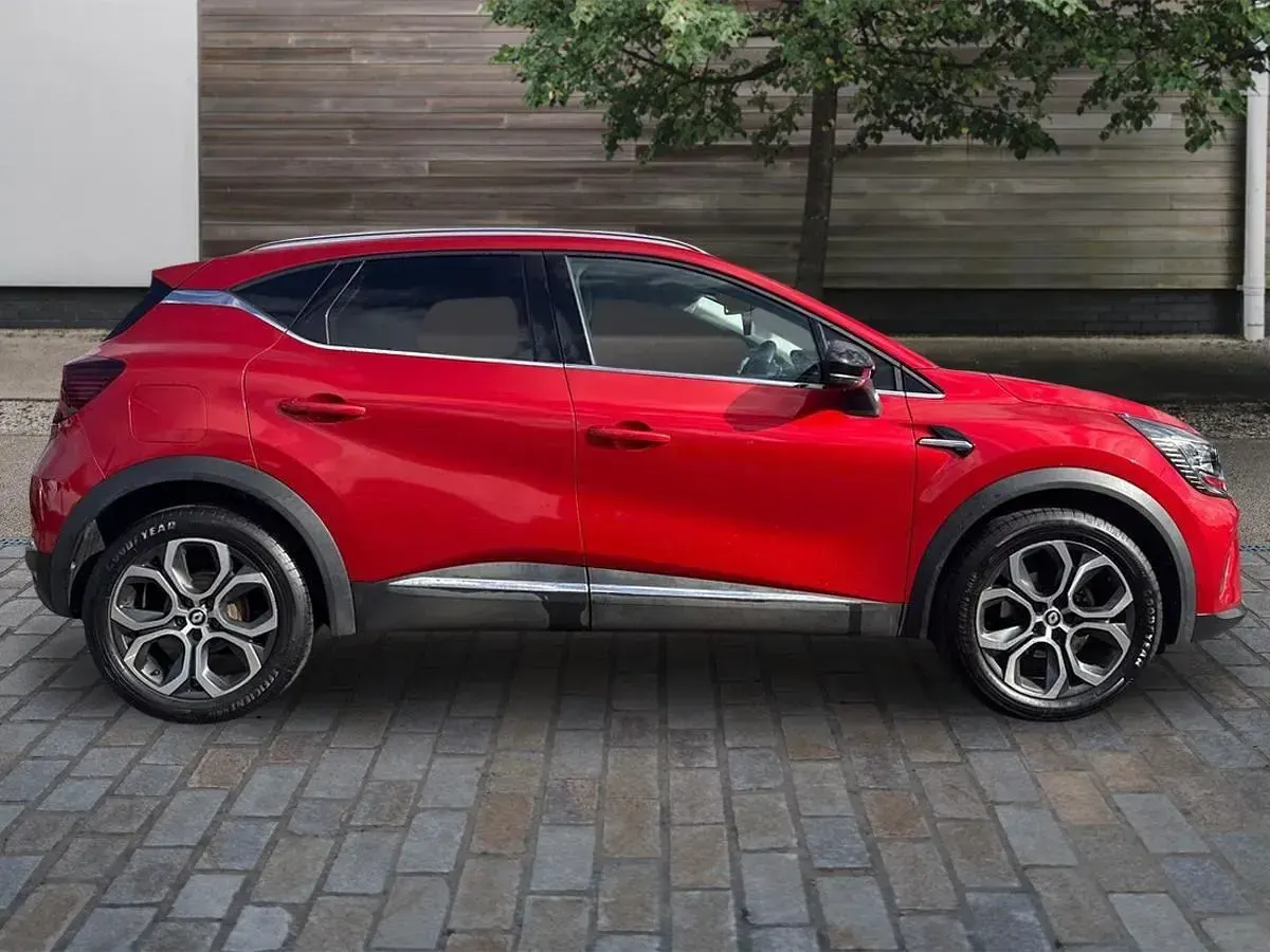Gebraucht Renault Captur Techno 91 PS (66 kW) 2023 Rot SUV