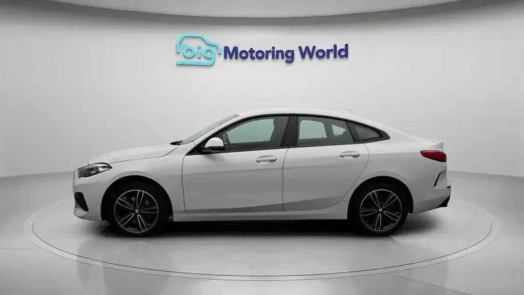 Used BMW 218 Sport Line 136 HP (100 kW) 2022 White Sedan