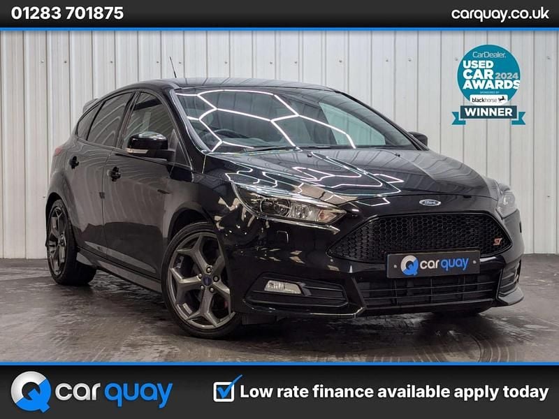 Black Used 2016 Ford Focus ST Hatchback | £13,495 (Fair price) - Image 1/4