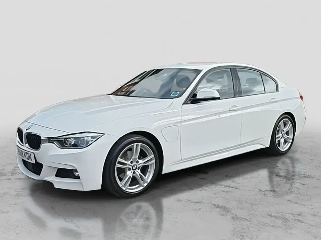 Used BMW 330 M Sport 252 HP (185 kW) 2018 White Sedan