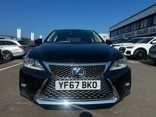 Used Lexus CT200h Luxury Line 136 HP (100 kW) 2017 Black Hatchback