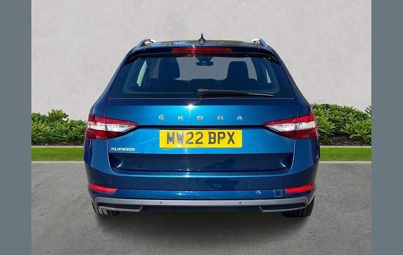 Used Skoda Superb SE 147 HP (108 kW) 2022 Blue Estate