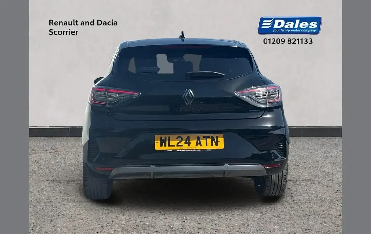 Used Renault Clio V Esprit Alpine 140 HP (102 kW) 2024 Black Hatchback