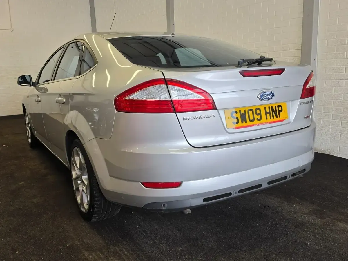 Used Ford Mondeo Titanium X 175 HP (128 kW) 2009 Silver Hatchback