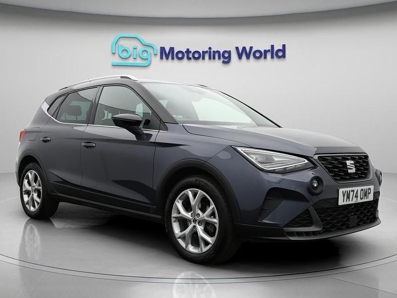 Grey Used 2024 Seat Arona FR SUV | £17,200 (Fair price) - Image 1/4