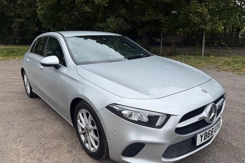 Silver Used 2018 Mercedes A180 Executive Hatchback | £14,995 (Good price) - Image 1/1