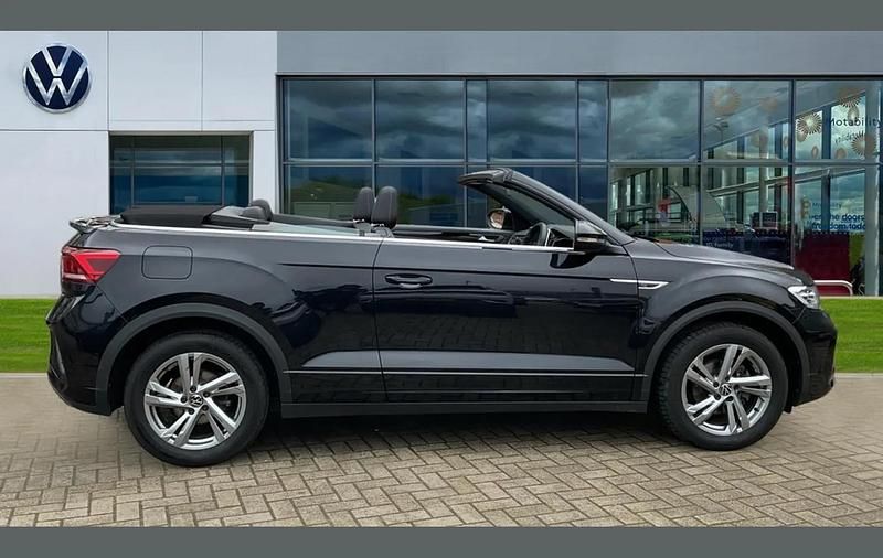 Second-hand VW T-Roc Cabriolet R-line 150 CP (110 kW) 2025 Negru Cabrio