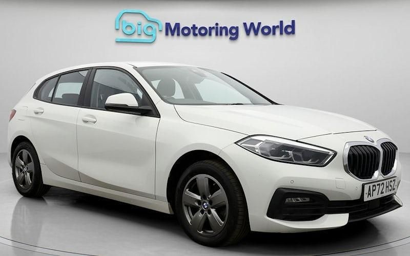 Used BMW 118 136 HP (100 kW) 2023 White Hatchback