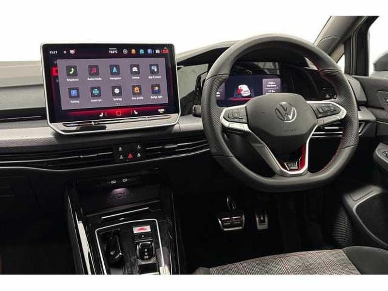 Used VW Golf VIII 265 HP (194 kW) 2025