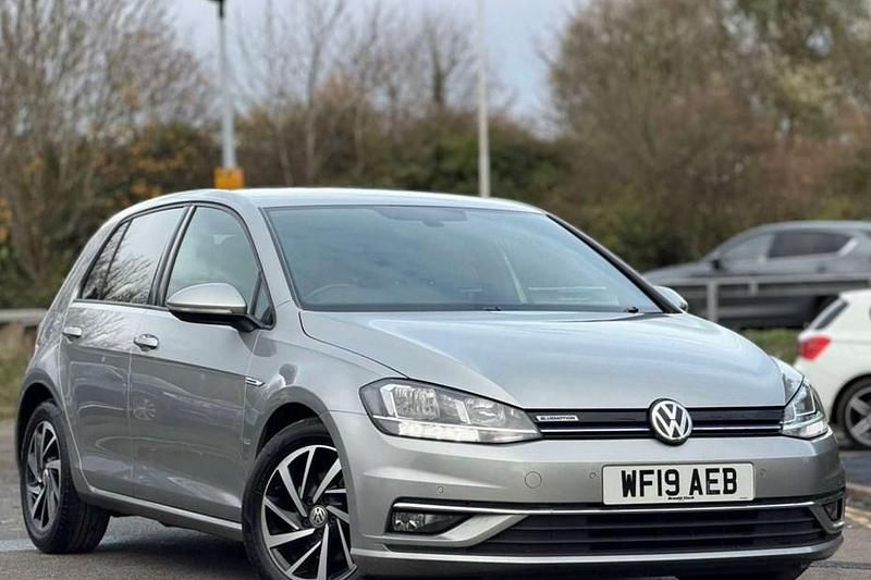 Used VW Golf VII Match 130 HP (95 kW) 2019 Silver Hatchback