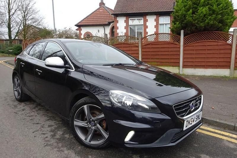 Used Volvo V40 R-Design 115 HP (84 kW) 2014 Black Hatchback