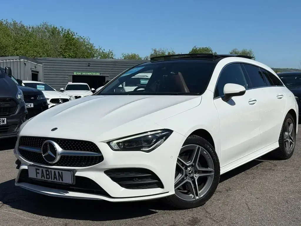 Used Mercedes CLA250e Shooting Brake AMG line 218 HP (160 kW) 2021 White Estate