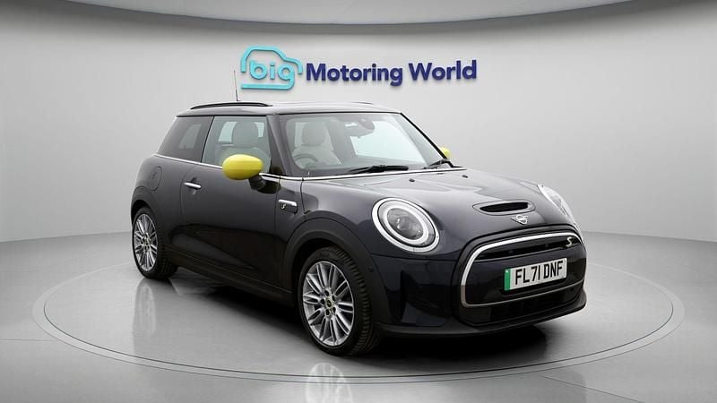 Used Mini Cooper SE Hatch 133 kW (181 HP) 2021 Hatchback