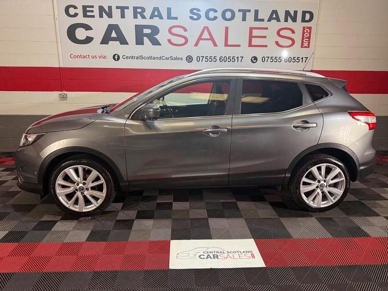 Used Nissan Qashqai S 110 HP (80 kW) 2016 Grey SUV