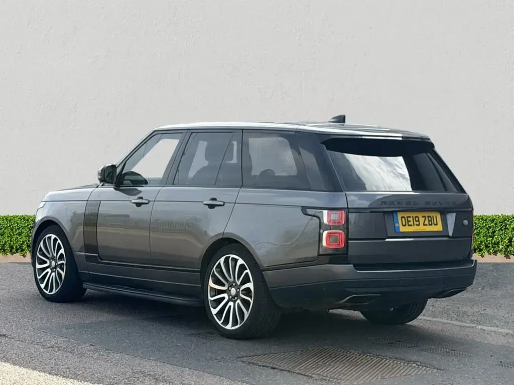 Używany Land Rover Range Rover Vogue SE 404 KM (297 kW) 2019 Szary SUV