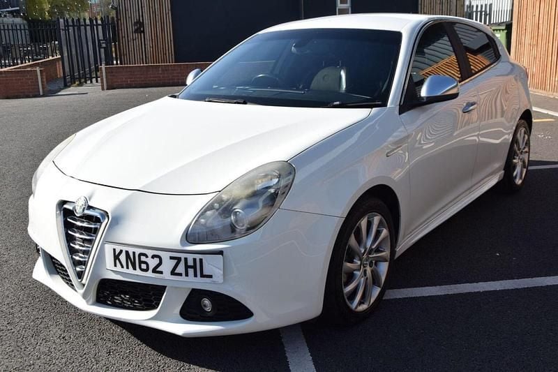 Used Alfa Romeo Giulietta Veloce 2012 White Hatchback