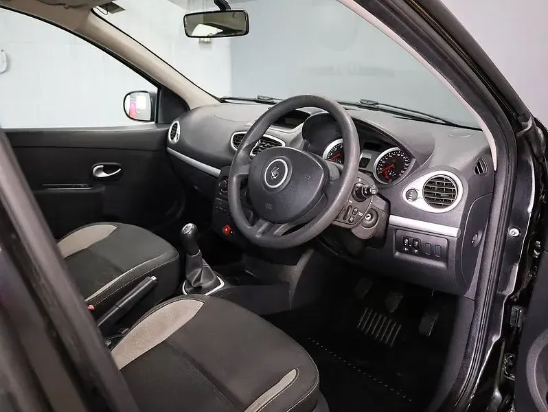 Used Renault Clio 2010 Black Hatchback