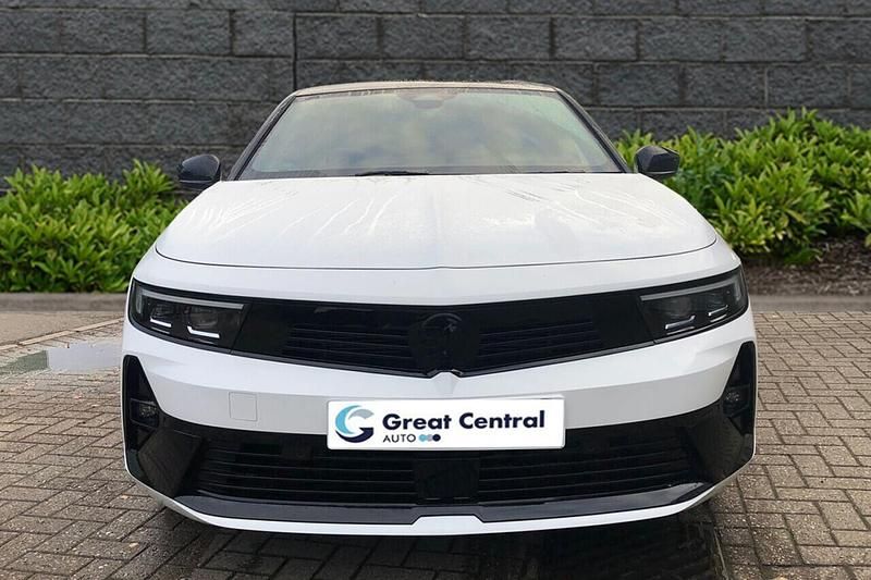 White Used 2023 Vauxhall Astra GSe Hatchback | £19,999 (Fair price) - Image 1/4