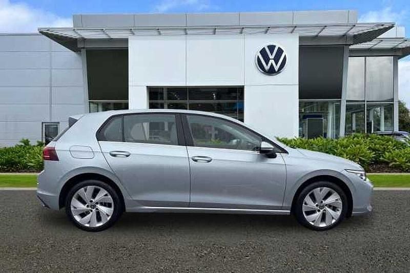 Used VW Golf VIII Style 150 HP (110 kW) 2025 Silver Hatchback
