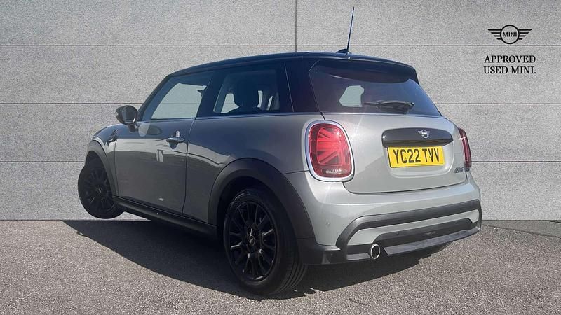 Gebraucht Mini Cooper Classic 136 PS (100 kW) 2022 Grau Kleinwagen