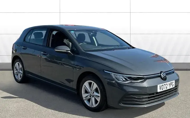 Used VW Golf VIII Life 150 HP (110 kW) 2022 Hatchback