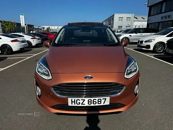 Used Ford Fiesta Titanium 100 HP (73 kW) 2017 Bronze Hatchback