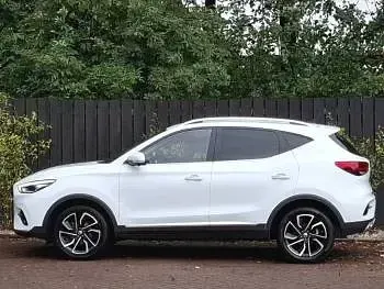 Used MG ZS Exclusive 106 HP (77 kW) 2024 White SUV