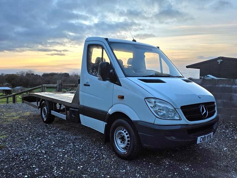 White Used 2011 Mercedes Sprinter Van | £4,699 (A bit pricey) - Image 1/4