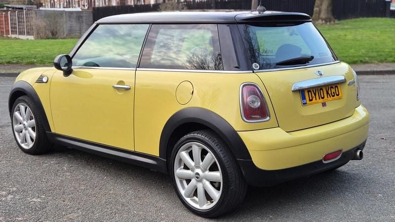 Used Mini Cooper D Hatch 2010 Yellow Hatchback