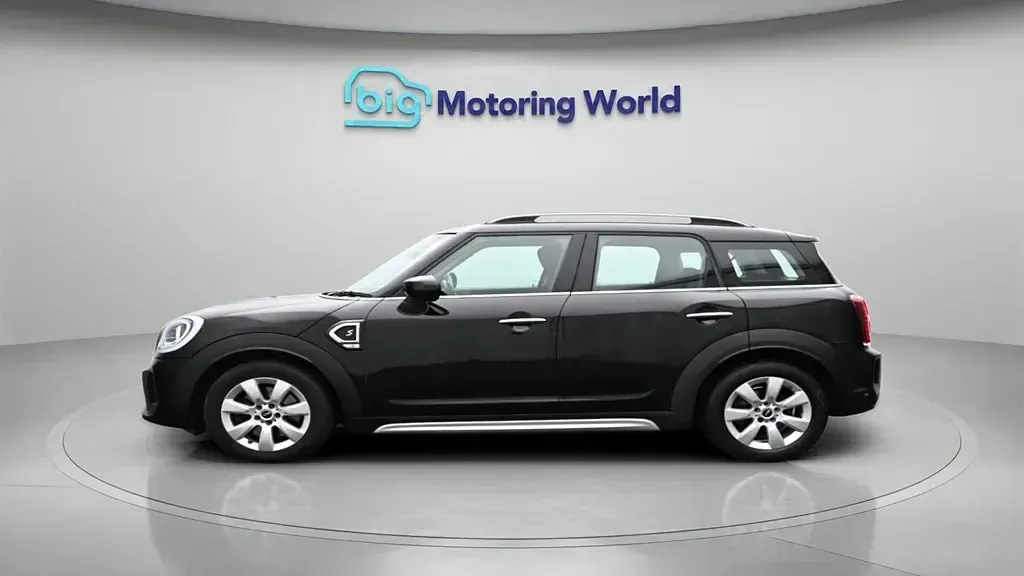 Usado Mini Cooper S Countryman Classic 178 HP (130 kW) 2022 Preto SUV