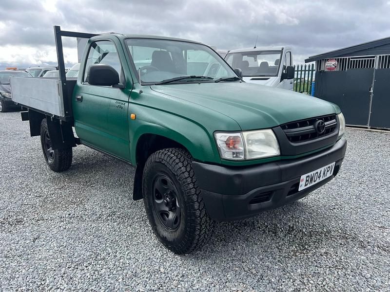 Green Used 2004 Toyota HiLux Pickup | £6,495 (Fair price) - Image 1/4