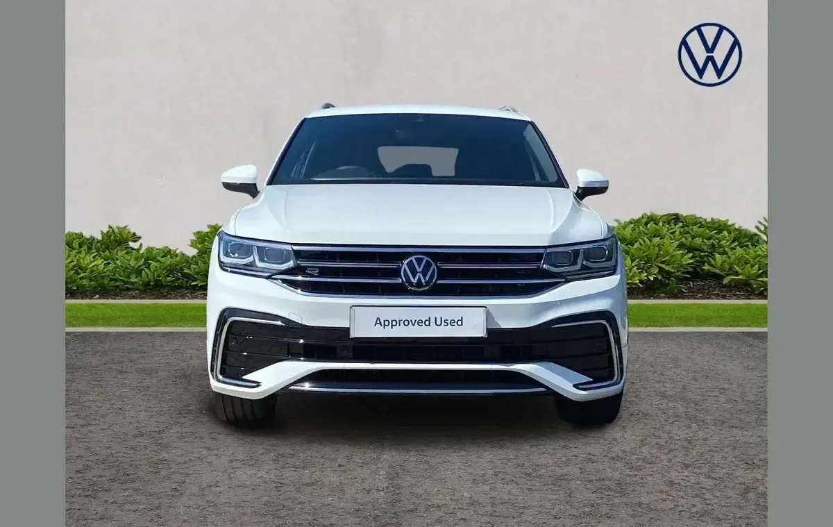 Used VW Tiguan Allspace R-line 190 HP (139 kW) 2022 White SUV