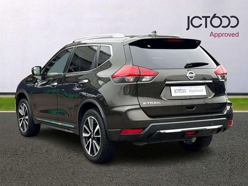 Second-hand Nissan X-Trail Tekna 130 CP (95 kW) 2018 Verde SUV