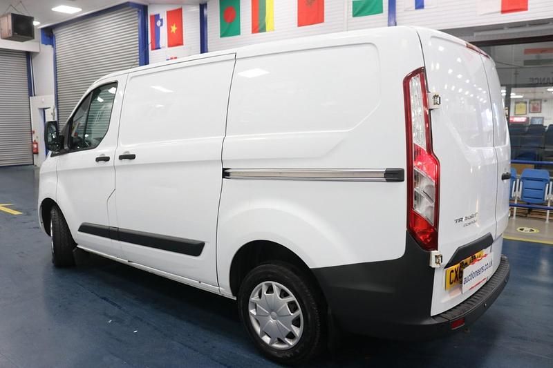 Used Ford Transit Custom Trend 125 HP (91 kW) 2016 White Van